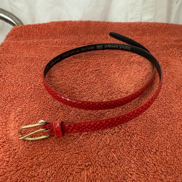 Vintage Harve Bernard Women’s Belt Red Genuine Snake Skin 33" +Buckle - Thailand - Picture 1 of 4
